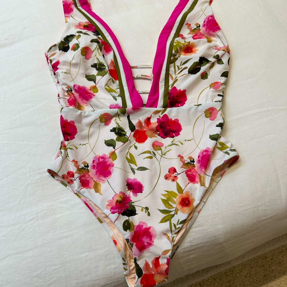 NWT Nanette Lepore Priya Plunge One Piece Swimsuit Size 10